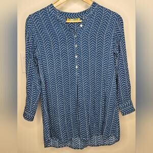 ROCK FLOWER PAPER Blue and White Patterned Womens Top 3 Quarter Length Sleeves